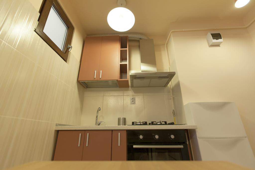 Studio 24 Apartment ยาช ภายนอก รูปภาพ